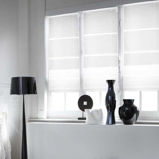Store bateau voile rayé loft blanc