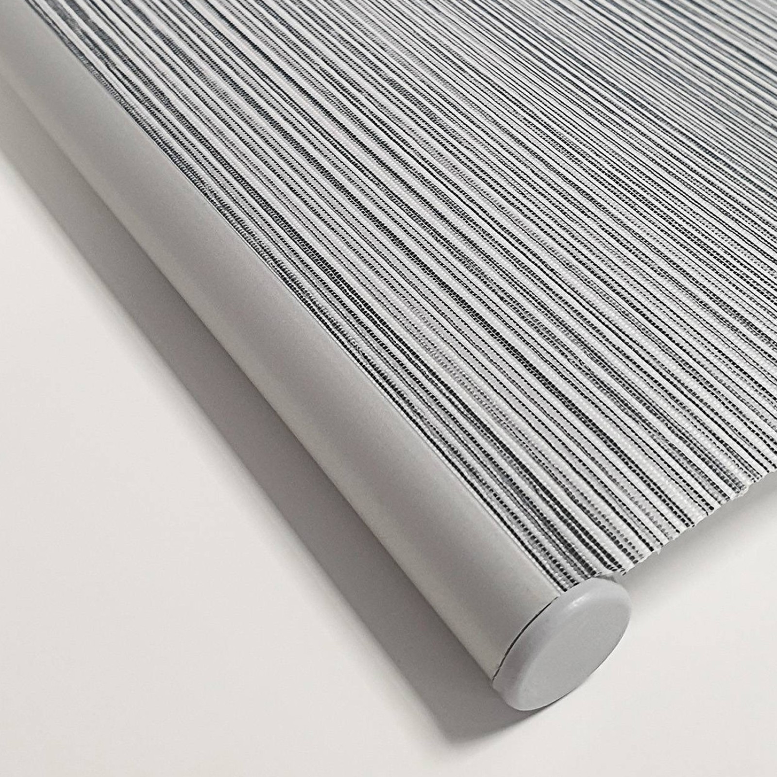 Store enrouleur tamisant Gris Chiné Gamme MUST | madeco.fr