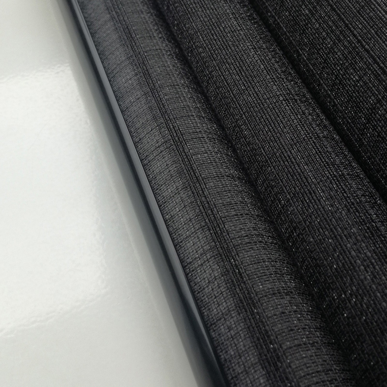 Store enrouleur voile texturé lurex gamme Must - Noir