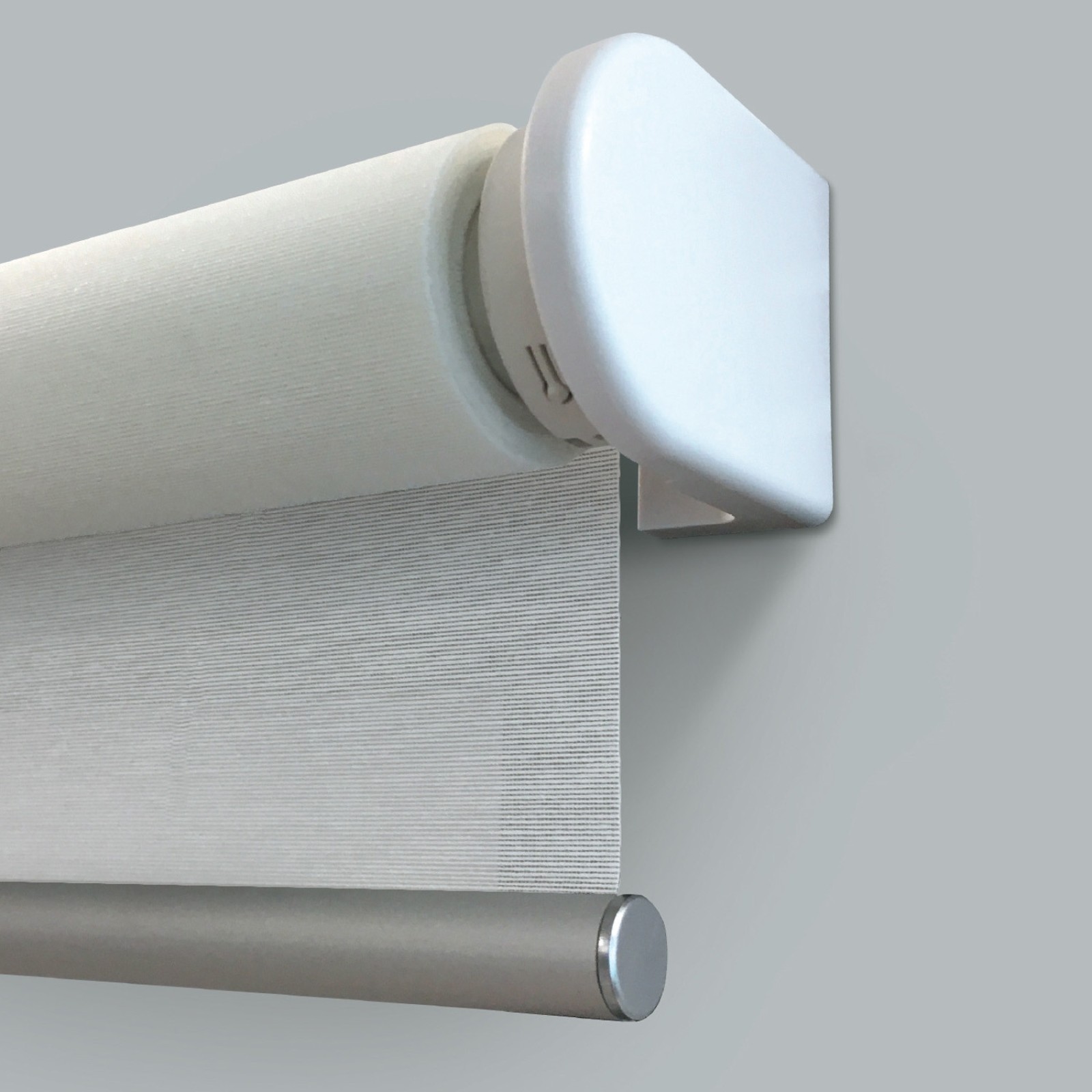 Store enrouleur tamisant E-roll - télécommandé | madeco.fr