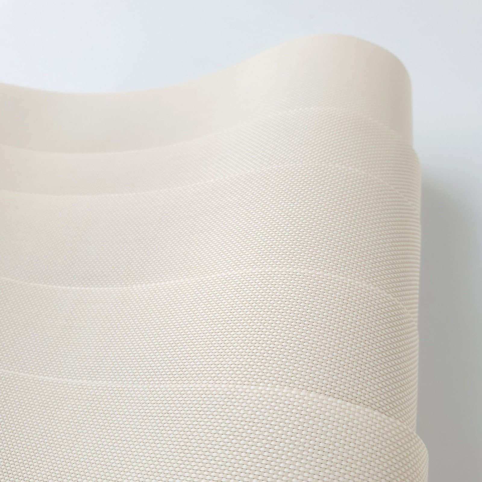 5 lamelles verticales 89mm Gris tamisant (non feu M1) | madéco.fr