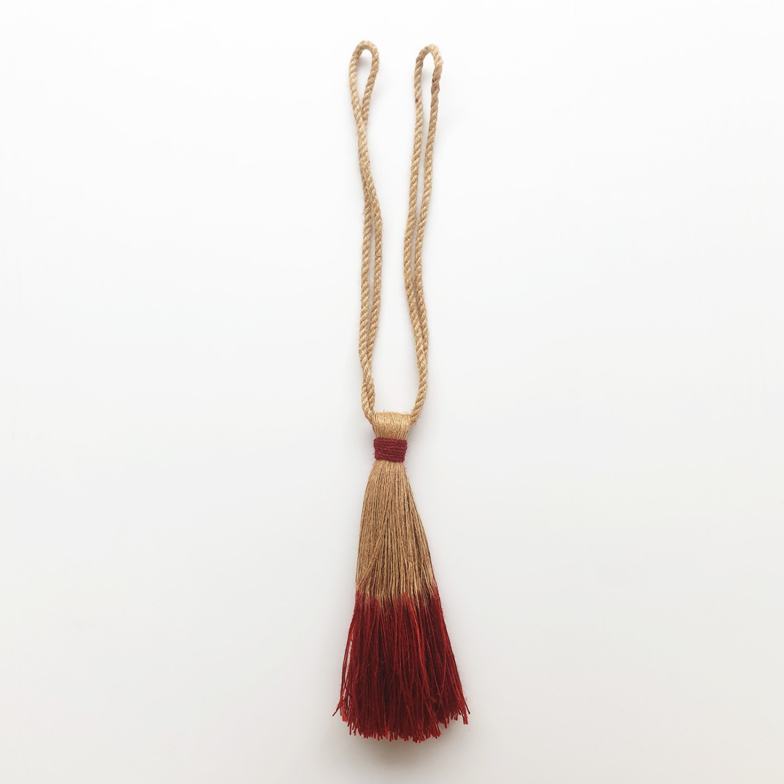 Embrasse à rideaux classique avec pompon ombré | Madeco.fr