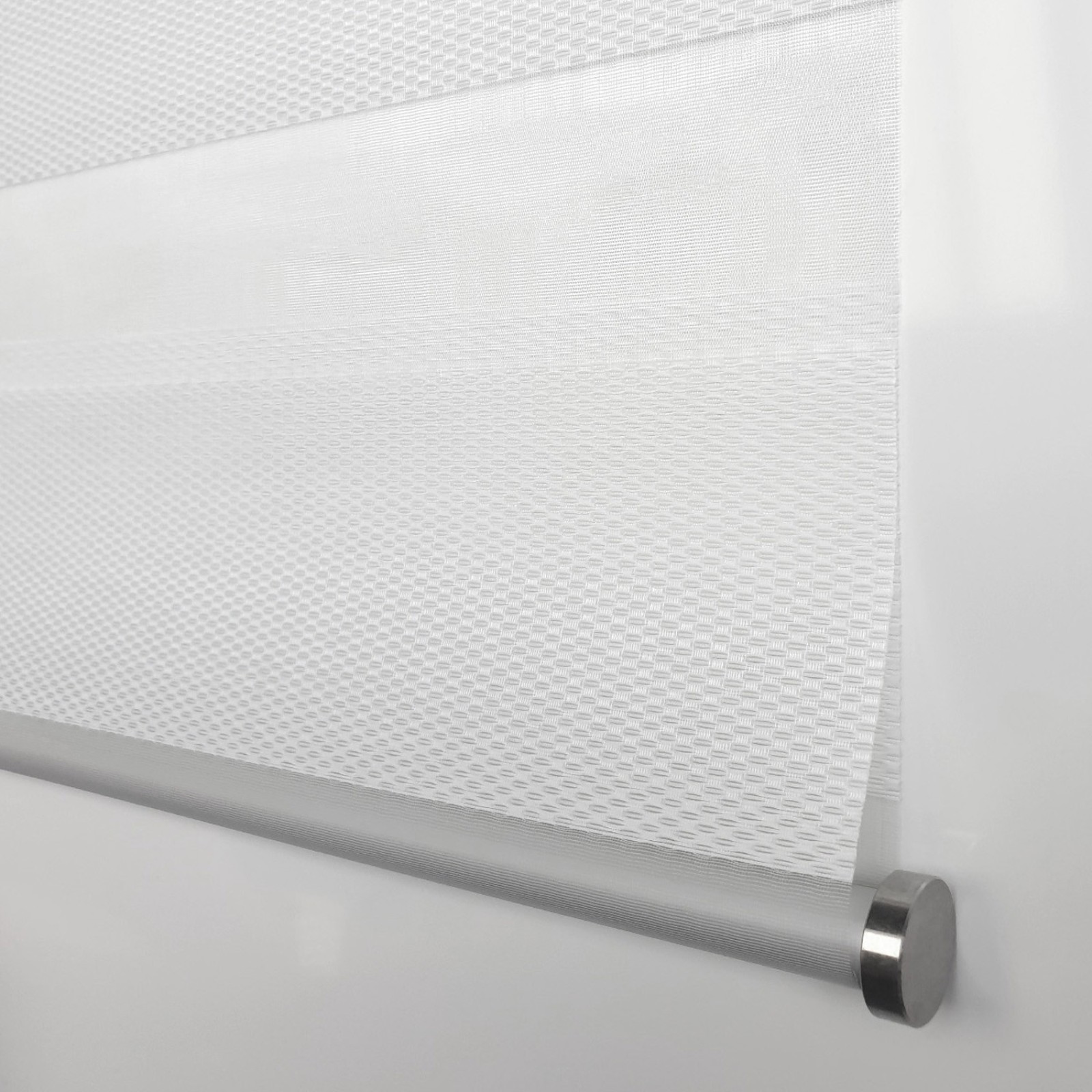 Store  enrouleur  Jour Nuit Blanc tamisant | madeco.fr