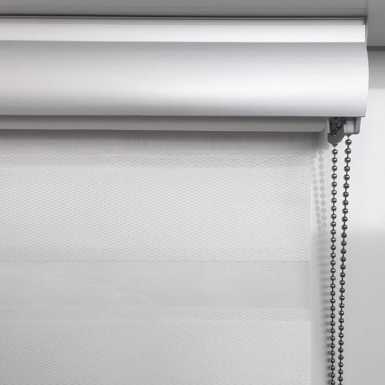 Store  enrouleur  Jour Nuit Blanc tamisant | madeco.fr