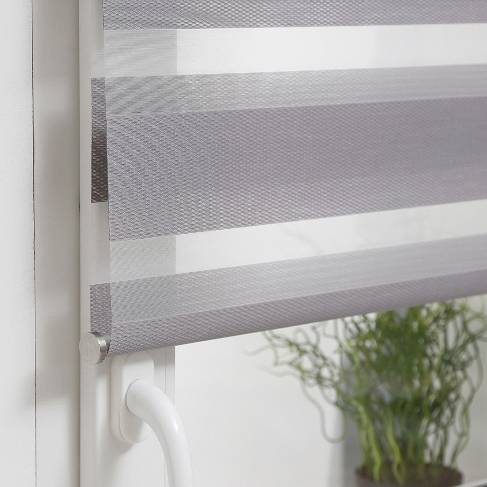 Store  enrouleur  Jour Nuit Blanc tamisant | madeco.fr