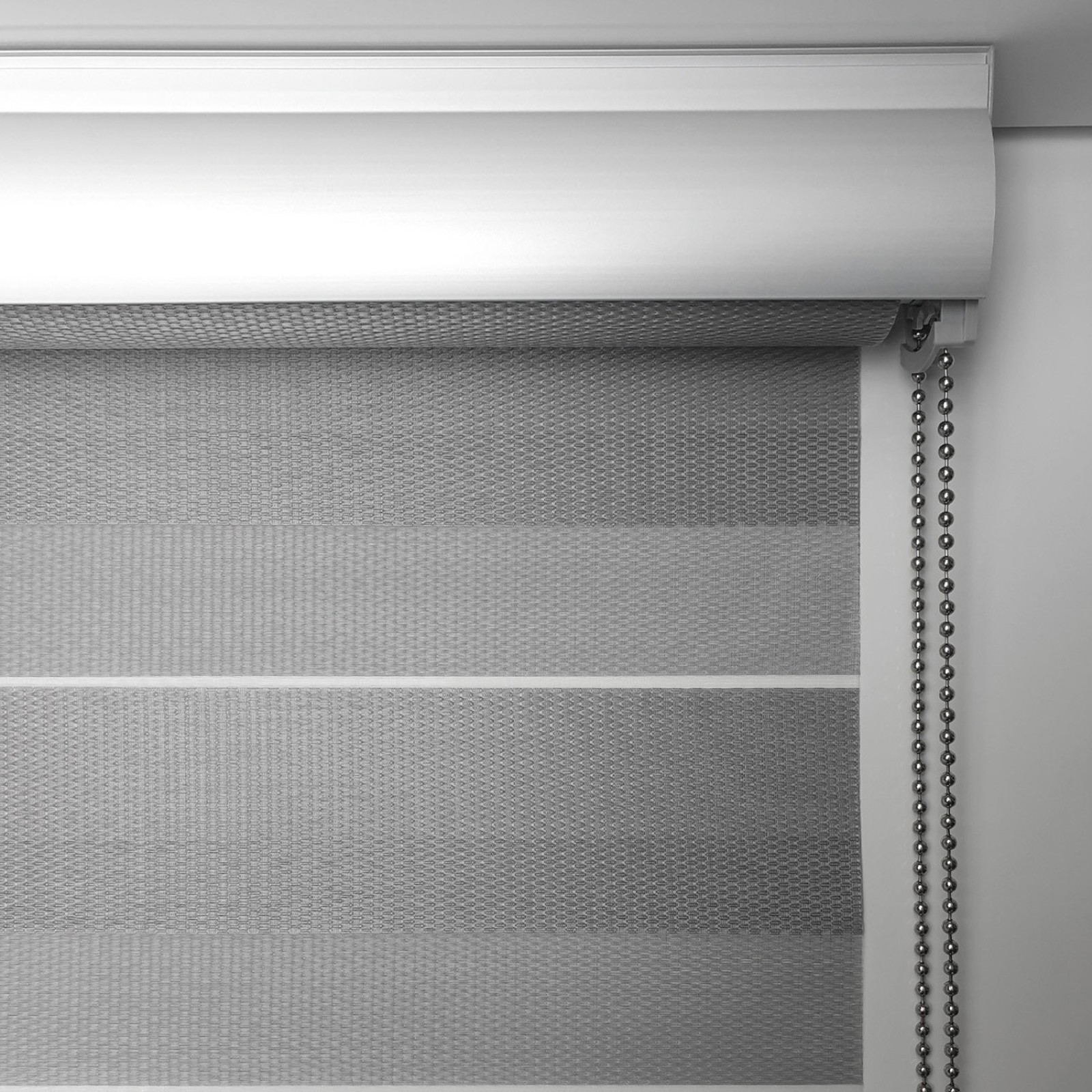 Store  enrouleur  Jour Nuit Blanc tamisant | madeco.fr