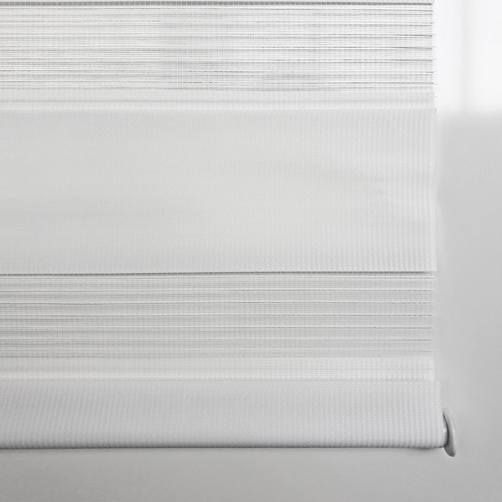 Store enrouleur Jour Nuit Semi-coffre Blanc | madeco.fr