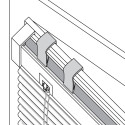 Fixations à serrer pour fenêtre PVC V5 Store vénitien | madéco.fr