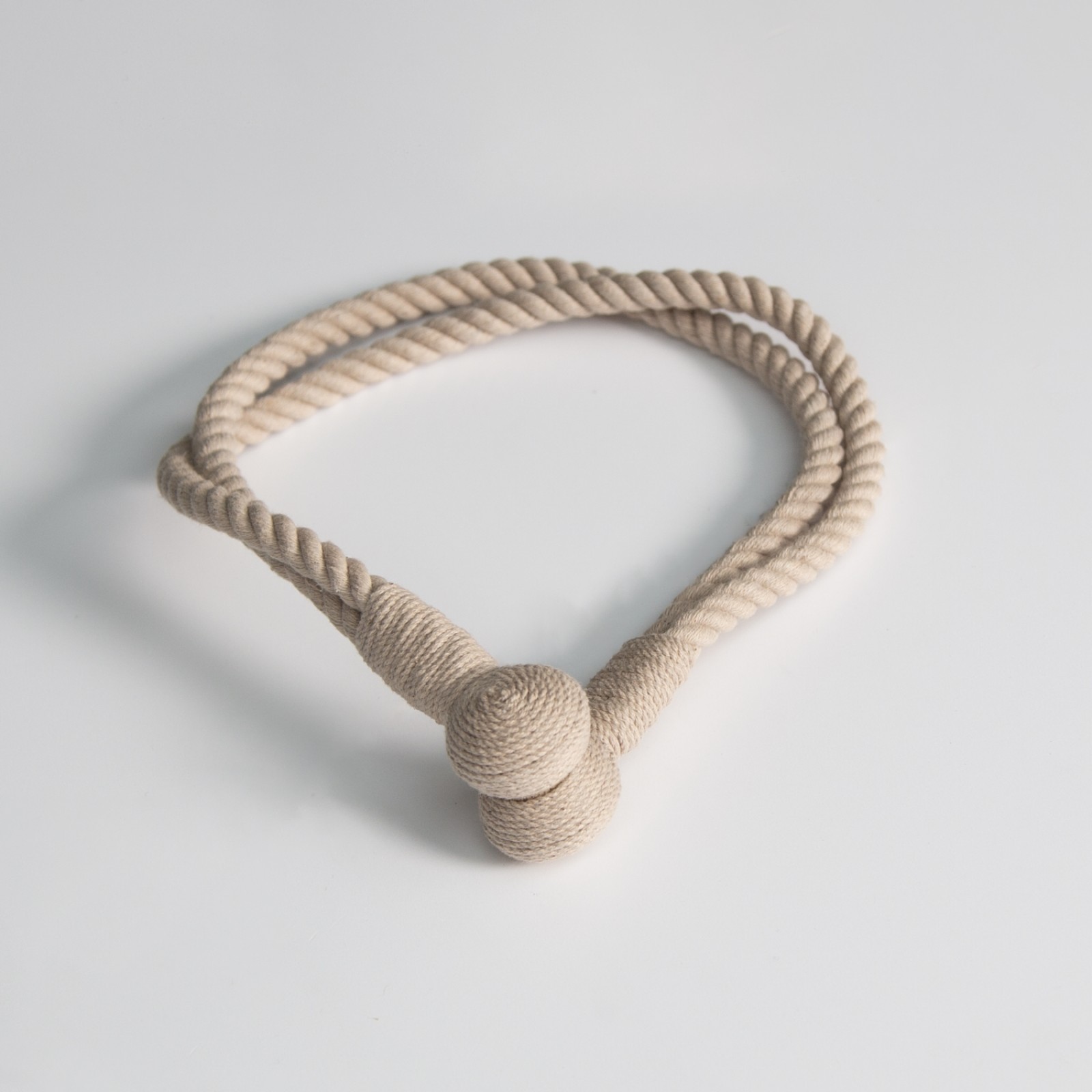 Embrasse lien double aimanté en corde - V.créations