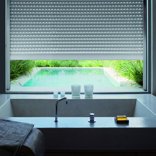 Volet roulant somfy solaire blanc vue intérieure