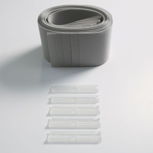 Contenu de la boite de 5 lamelles verticales 89mm luxe gris clair sans chainette pour store californien